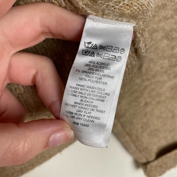 Ellen Tracy Women's Size M Knit Cardigan Wool Blend Button Front Long Sleeve - Picture 4 of 9